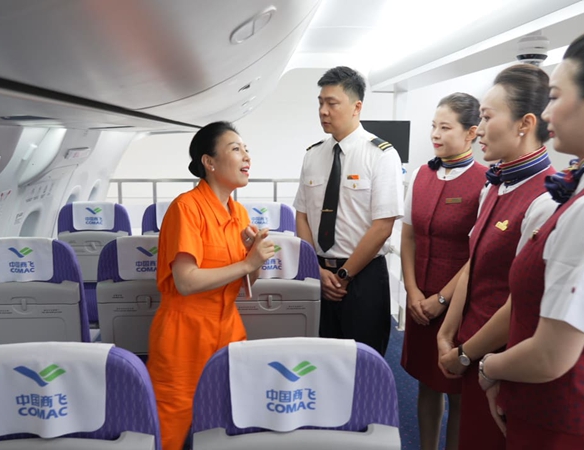4. 航线带飞乘务员.jpg