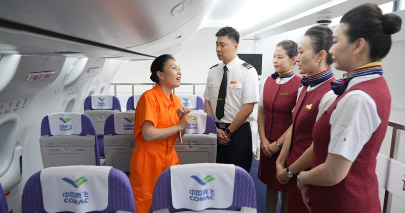 4. 航线带飞乘务员.jpg