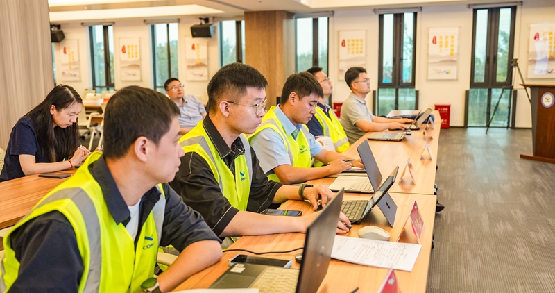 1. 飞行运行技术咨询.jpg