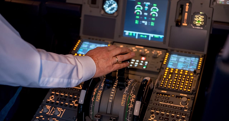 3. 航线带飞飞行员.jpg